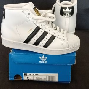 Adidas pro model J